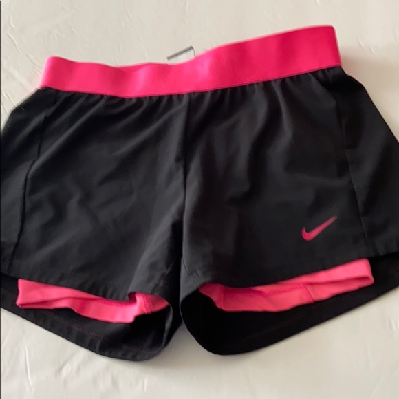 Nike shorts - Picture 7 of 11